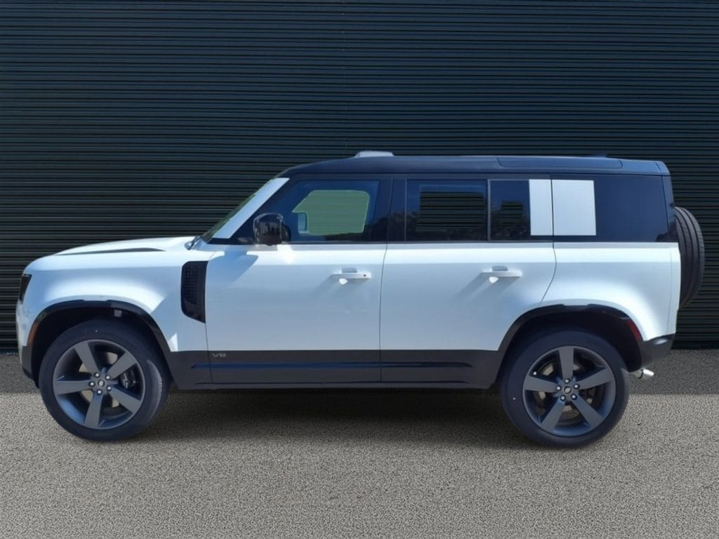land rover defender 2025 SALEWEEE8S2448802 image land rover defender 2025 SALEWEEE8S2448802 image